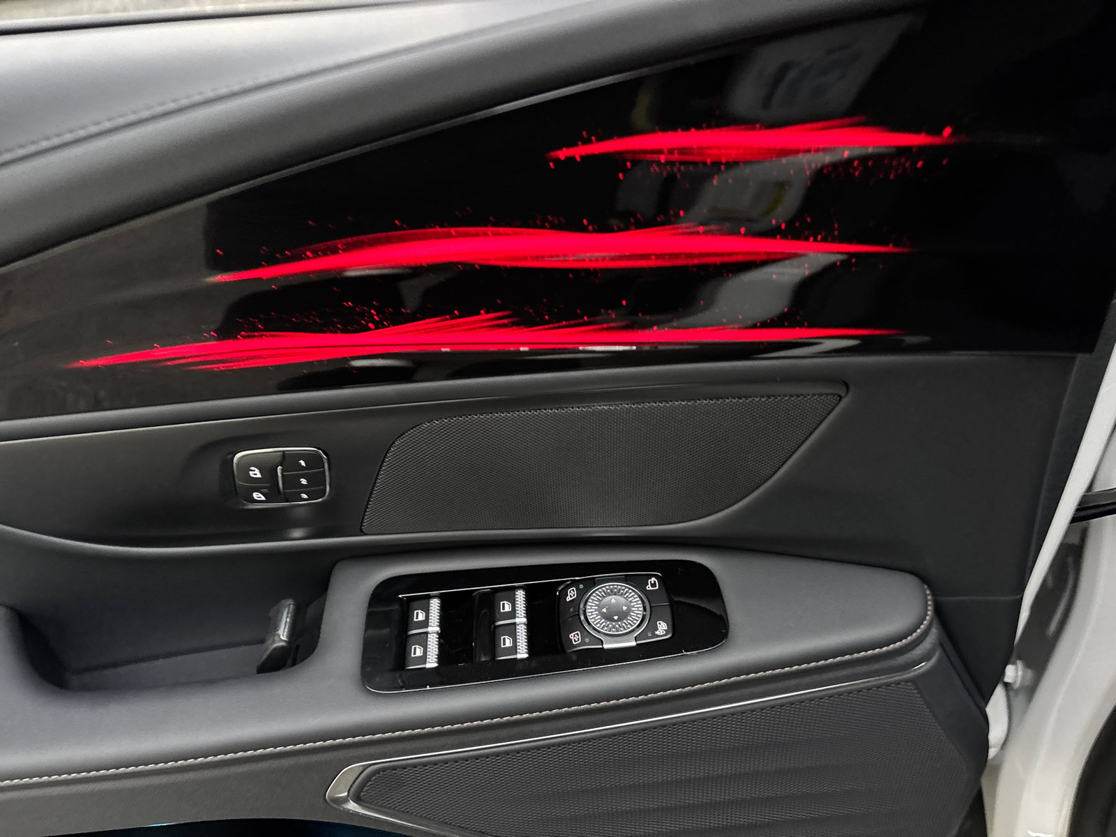 New 2026 Lincoln Nautilus Premier image 12