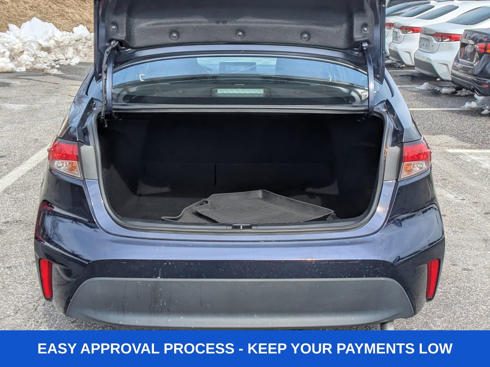 Used 2025 Toyota Corolla LE image 6