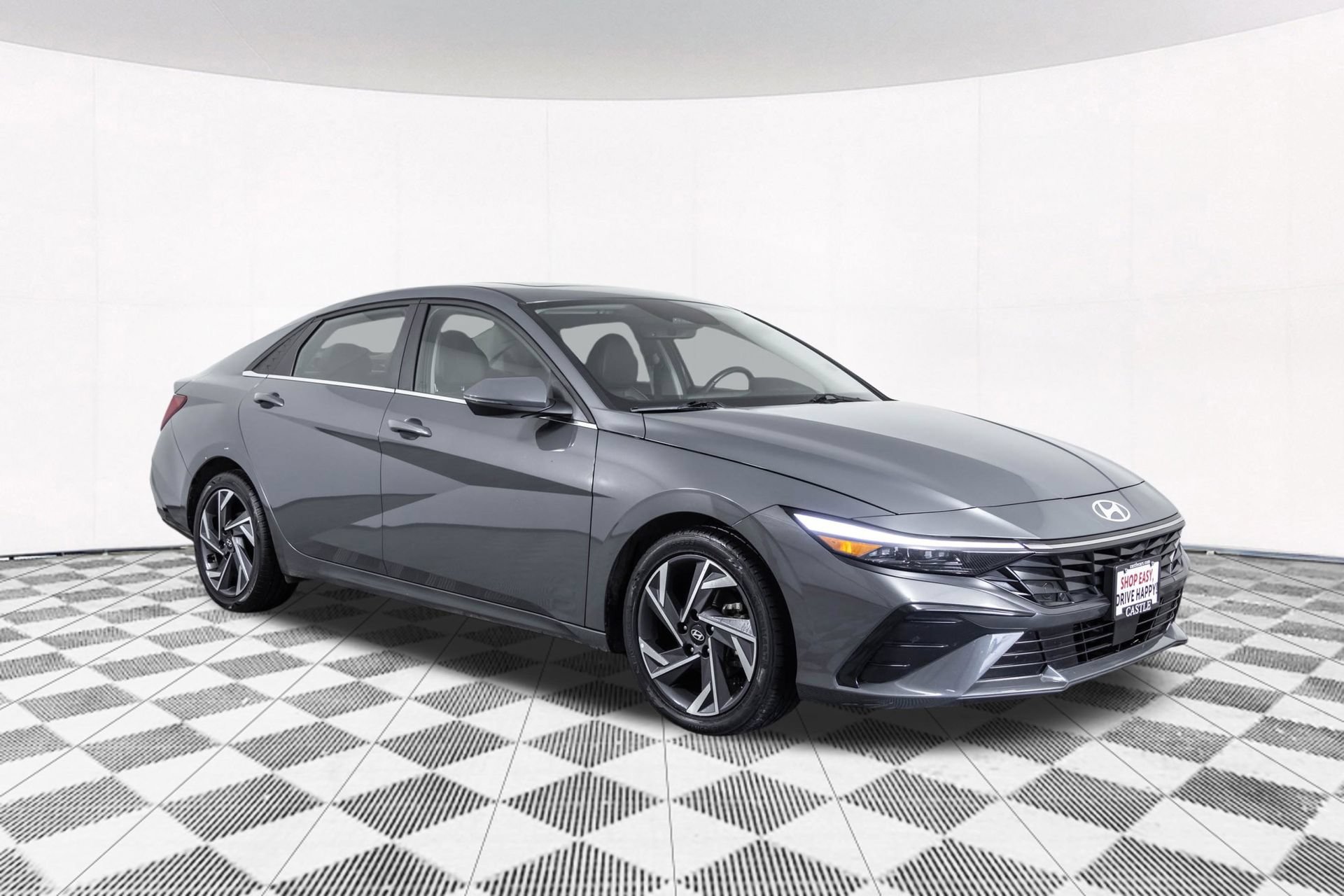 Used 2025 Hyundai Elantra Limited FWD image 23