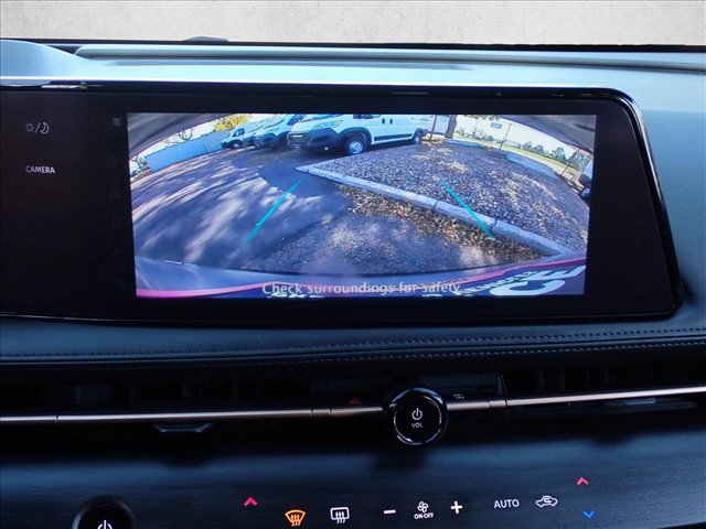 Used 2023 Nissan Ariya AWD image 17