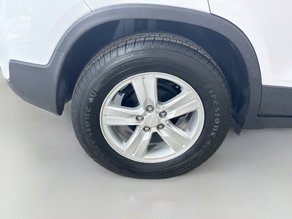 Used 2020 Chevrolet Trax LS FWD image 30