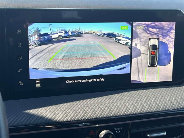 Used 2025 Nissan Kicks SR image 32