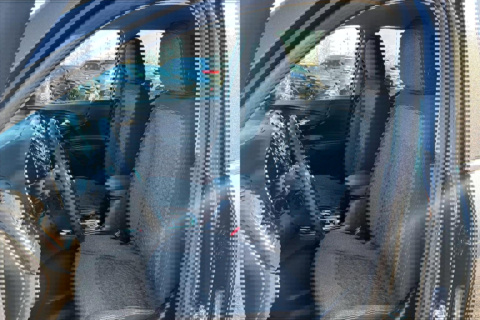 Used 2023 Chevrolet Equinox LT image 23