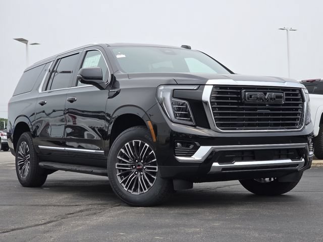 New 2026 GMC Acadia AT4 w/ Luxury Package AWD/4WD image 2