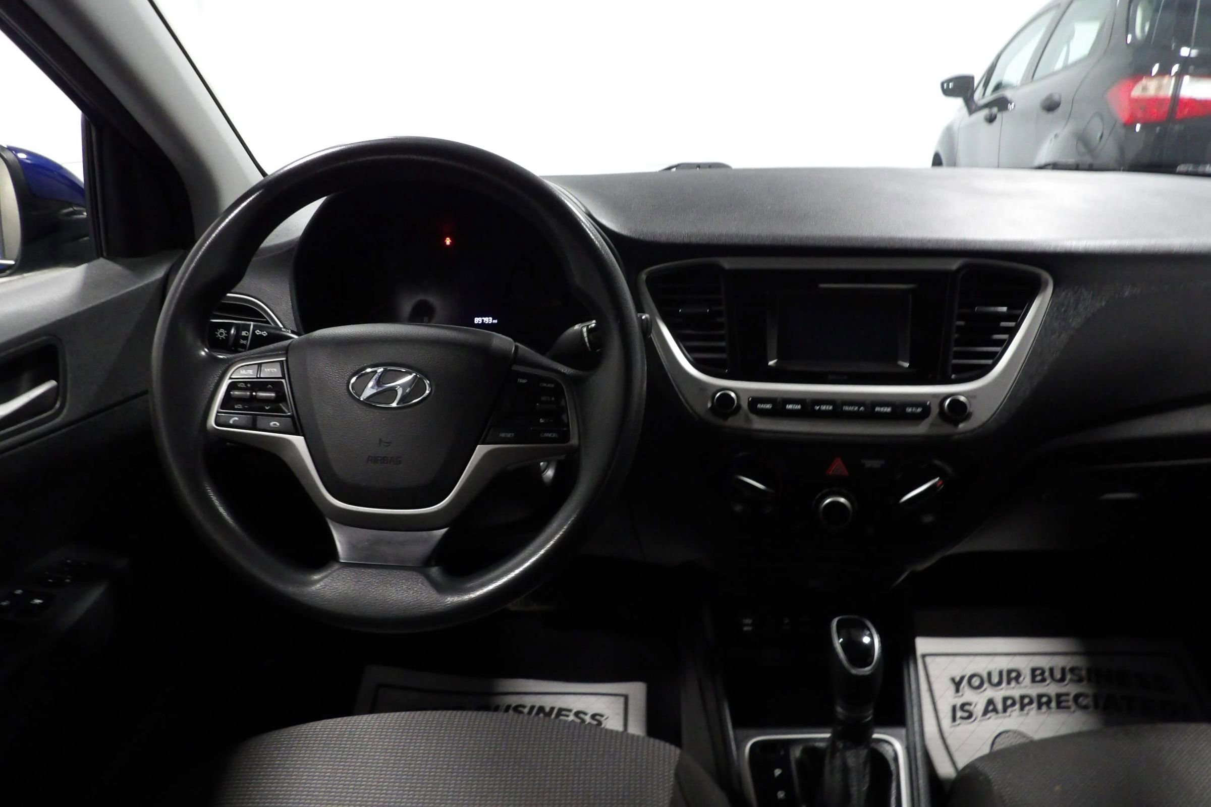 Used 2019 Hyundai Accent SE FWD image 10