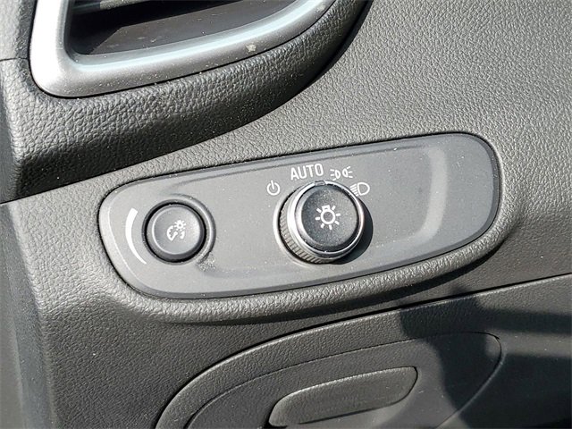 Certified 2022 Chevrolet Trax LS w/ Tint and Cruise Package image 17