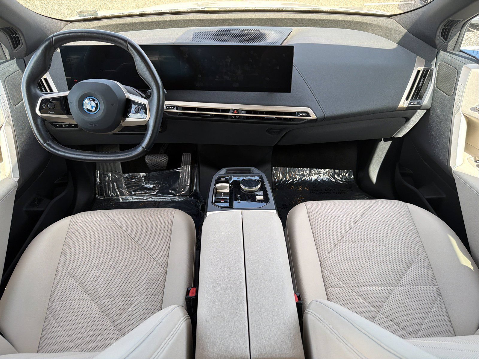 Used 2023 BMW iX xDrive50 AWD/4WD image 14
