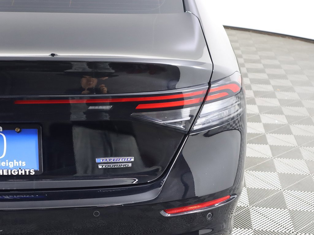 Used 2023 Honda Accord Touring image 18