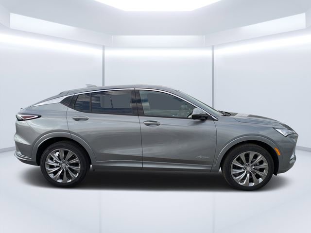 New 2026 Buick Envista Avenir image 2