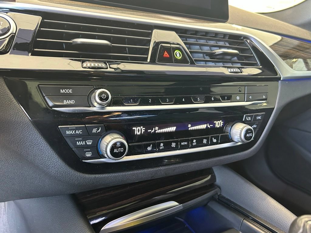 Used 2020 BMW 530i w/ Convenience Package RWD image 37