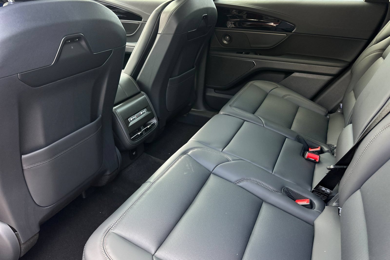 New 2026 Lincoln Nautilus Premier w/ Equipment Group 102A AWD/4WD image 11