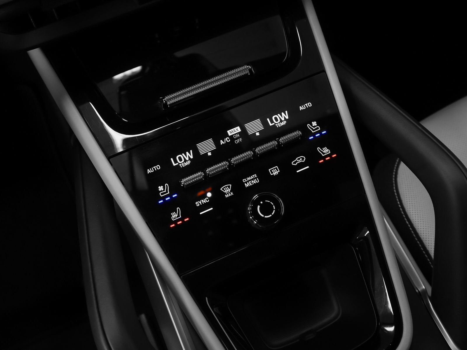 Certified 2024 Porsche Cayenne S w/ Premium Package Plus AWD/4WD image 39