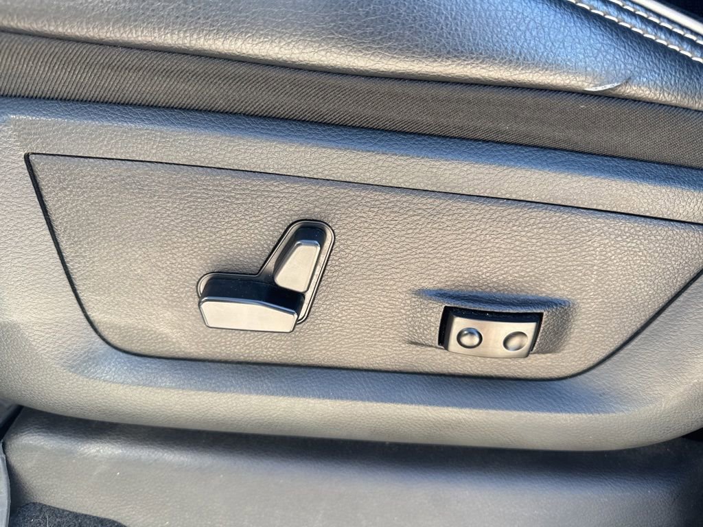 Used 2019 RAM 3500 Laramie image 21