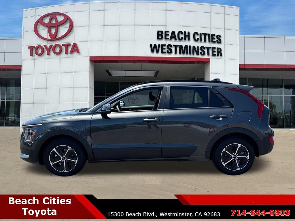 Used 2025 Kia Niro EX FWD image 6