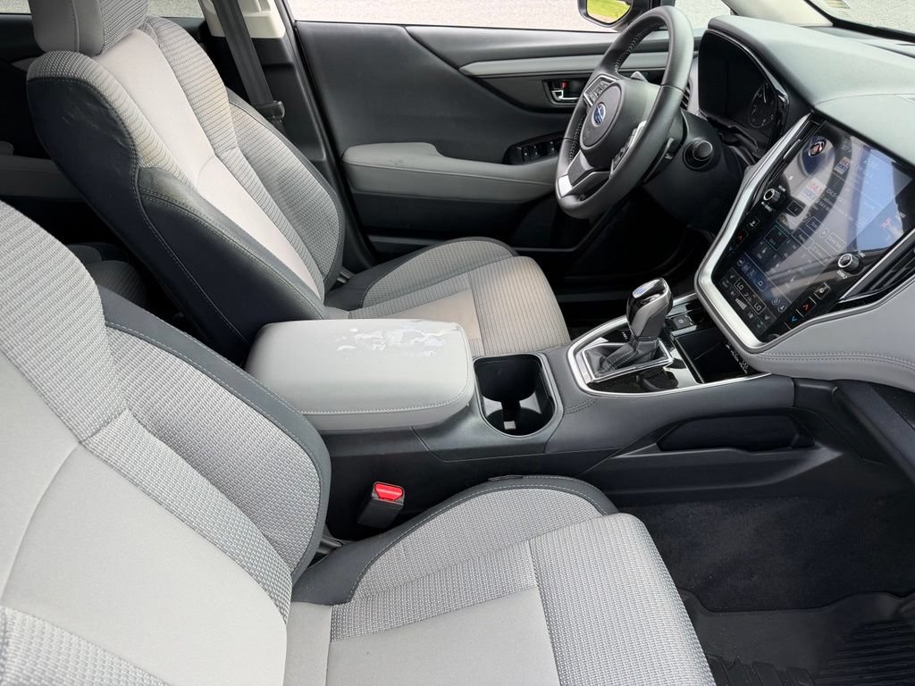Used 2025 Subaru Outback Premium AWD/4WD image 17