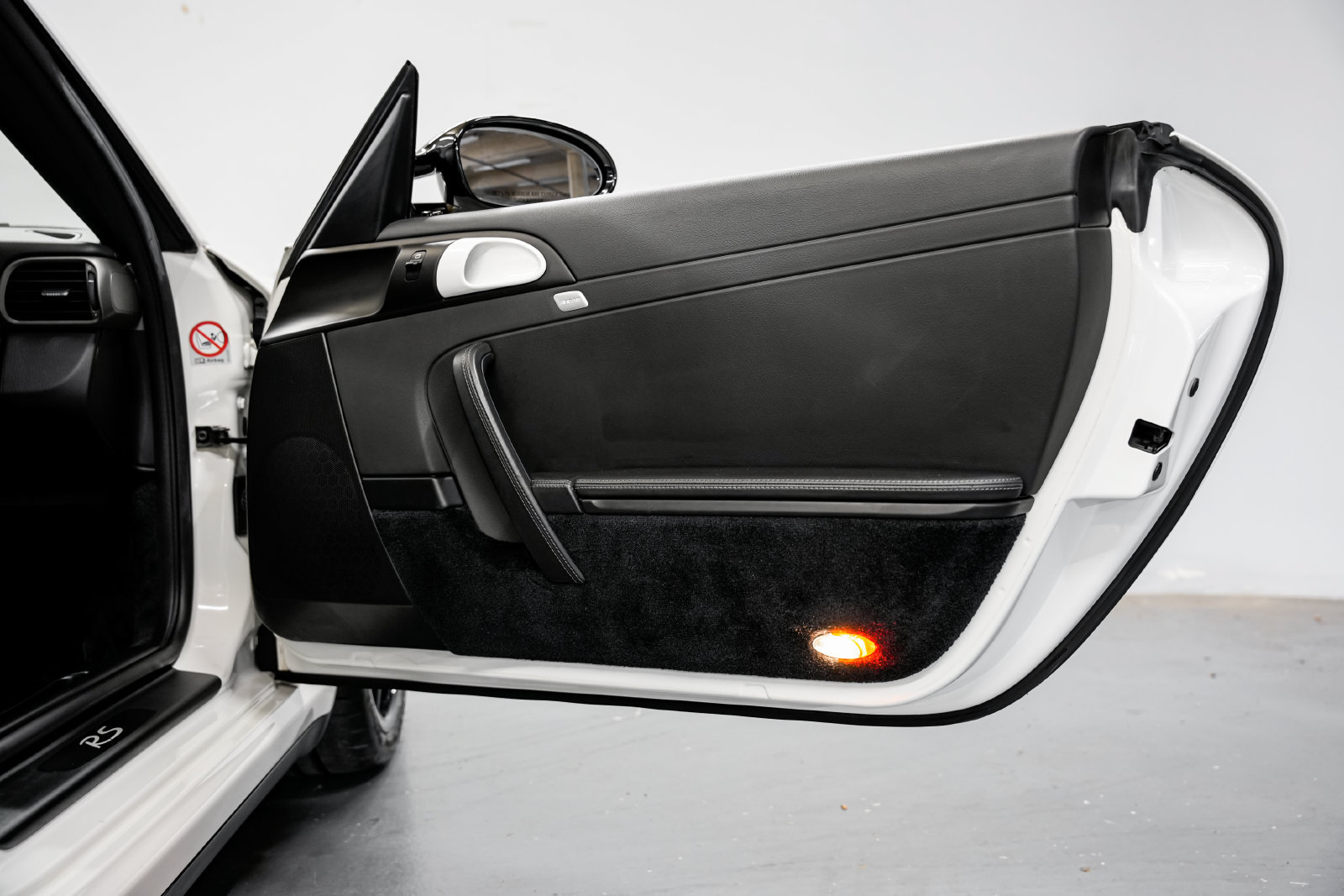 Used 2007 Porsche 911 GT3 RS RWD image 22