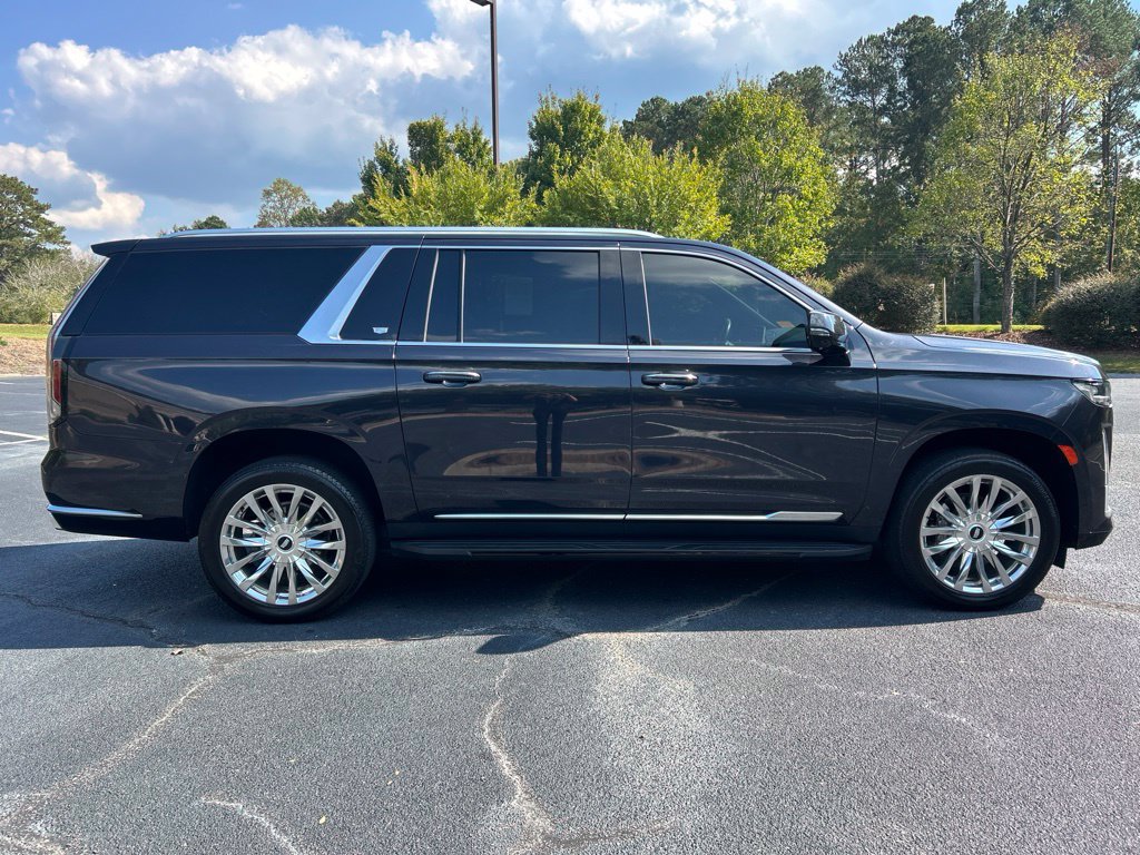 Used 2022 Cadillac Escalade ESV Premium Luxury AWD/4WD image 24