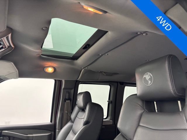 Used 2020 Chevrolet Express 2500 Extended w/ Enhanced Convenience Package RWD image 18
