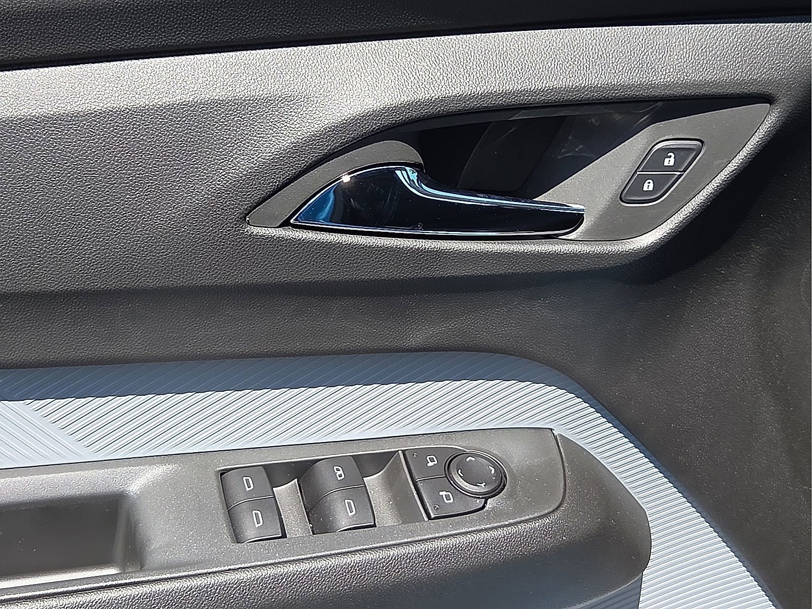 New 2027 Chevrolet Bolt RS FWD image 14