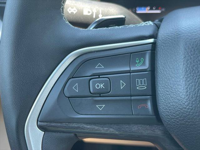 Certified 2025 Jeep Grand Cherokee Limited AWD/4WD image 26