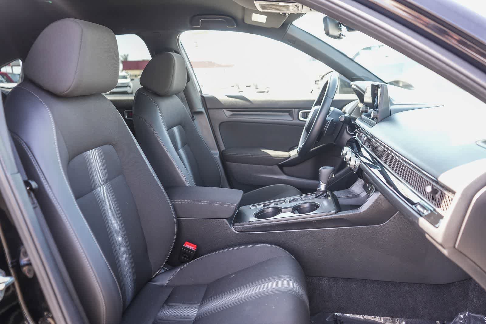 Used 2025 Honda Civic Sport image 16