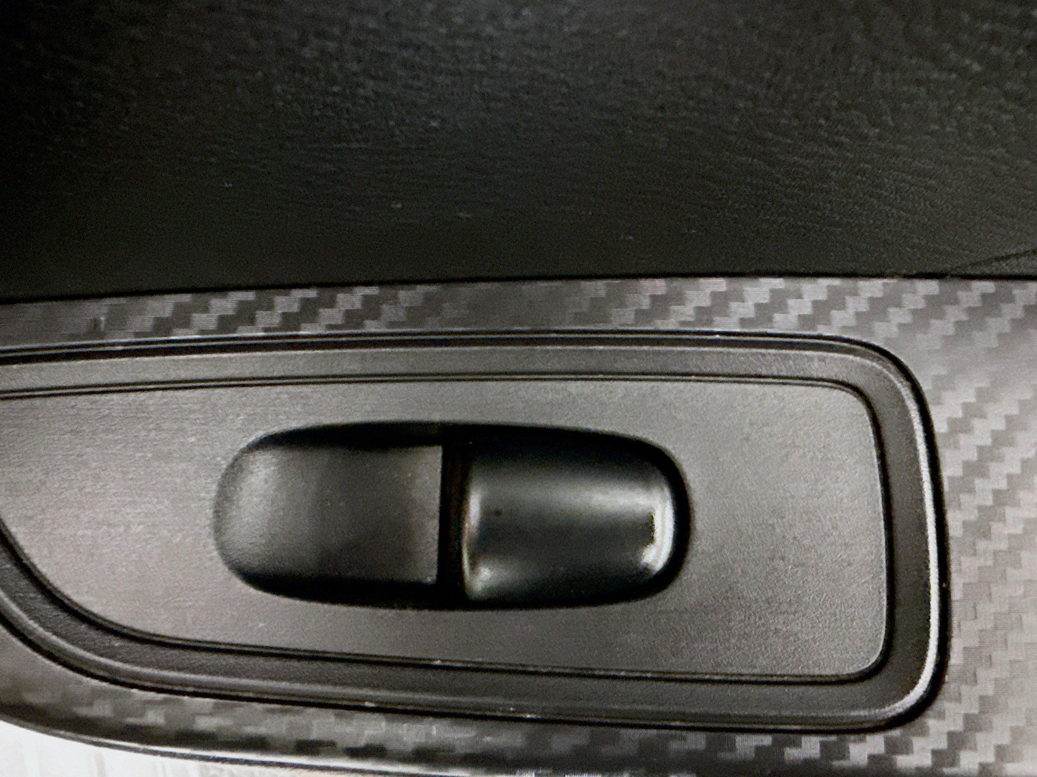 Used 2024 Nissan Versa SV w/ Trunk Package image 31