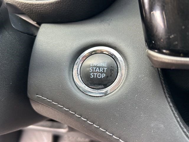 Used 2022 Toyota Highlander L image 19