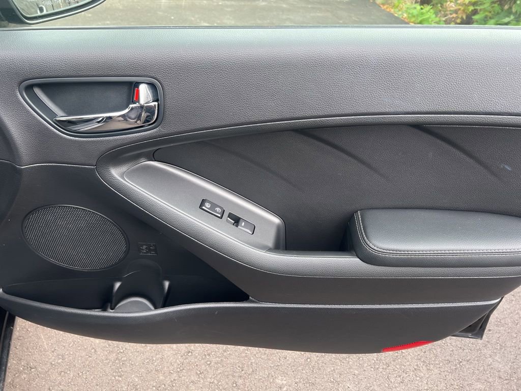 Certified 2016 Kia Forte LX image 23