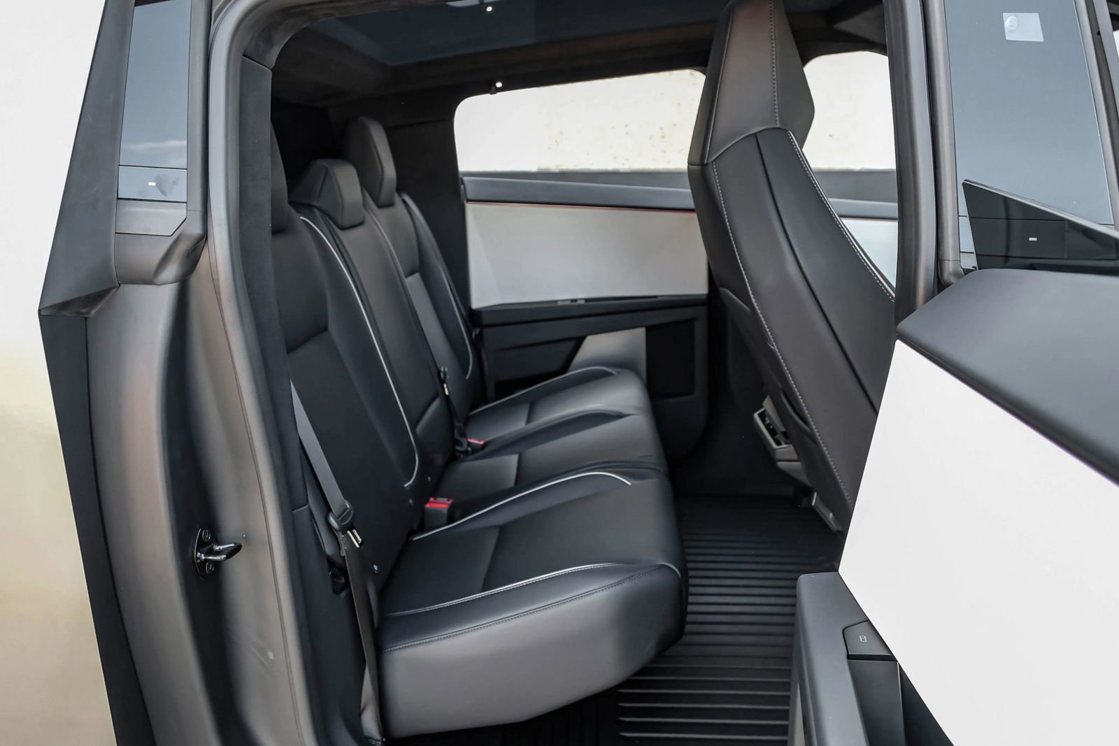 Used 2024 Tesla Cybertruck Cyberbeast AWD/4WD image 48