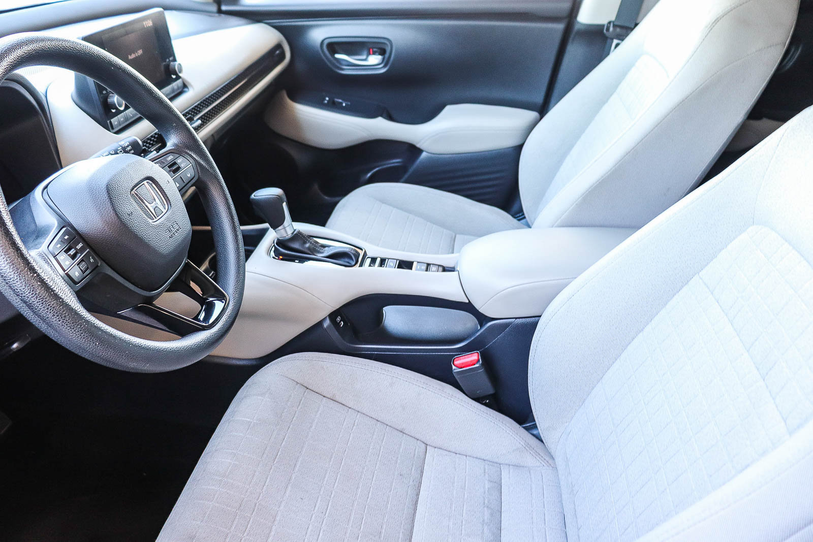 Certified 2024 Honda HR-V LX image 22