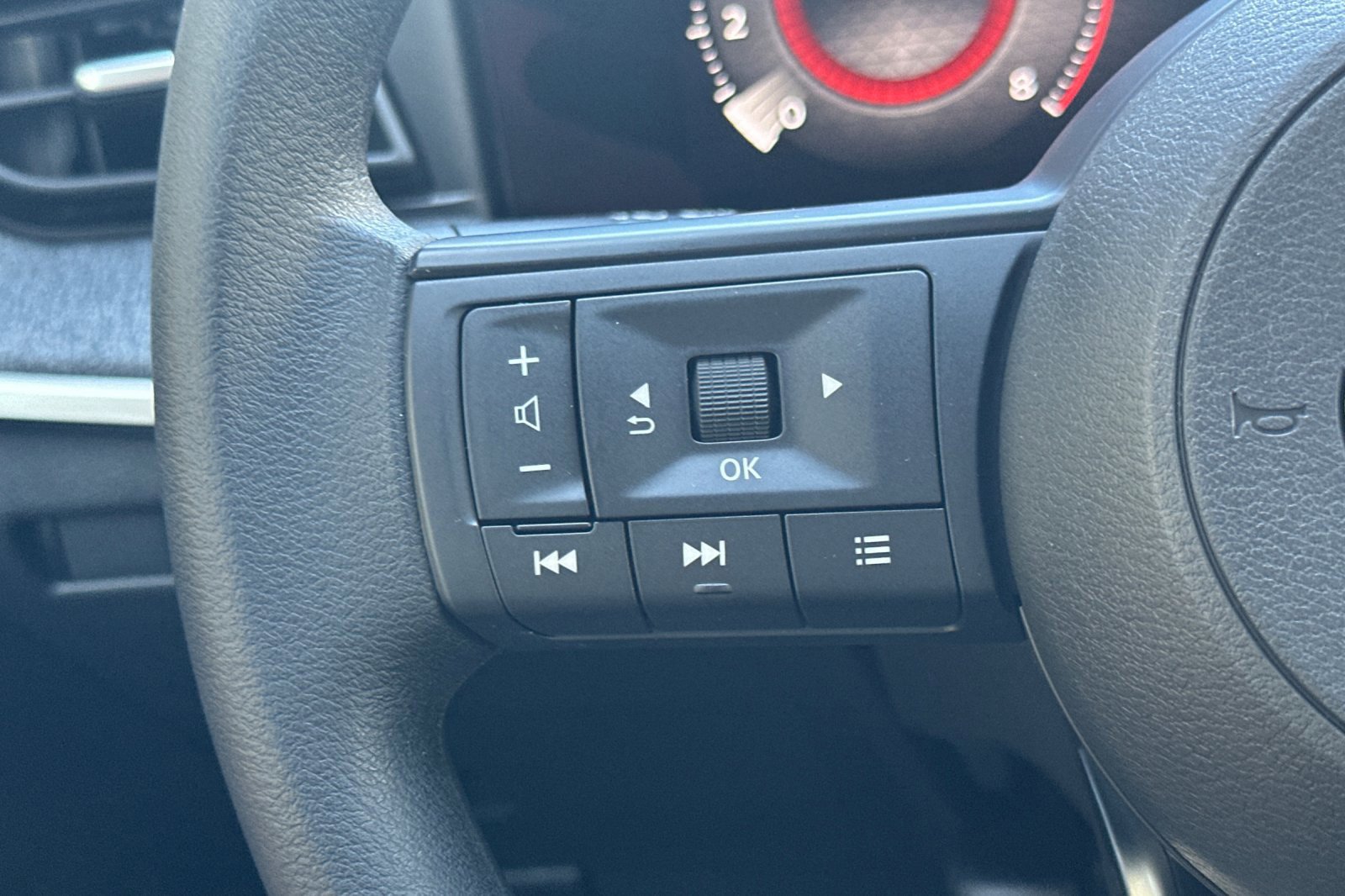New 2027 Nissan Kicks SV w/ Cold Weather Package FWD image 26