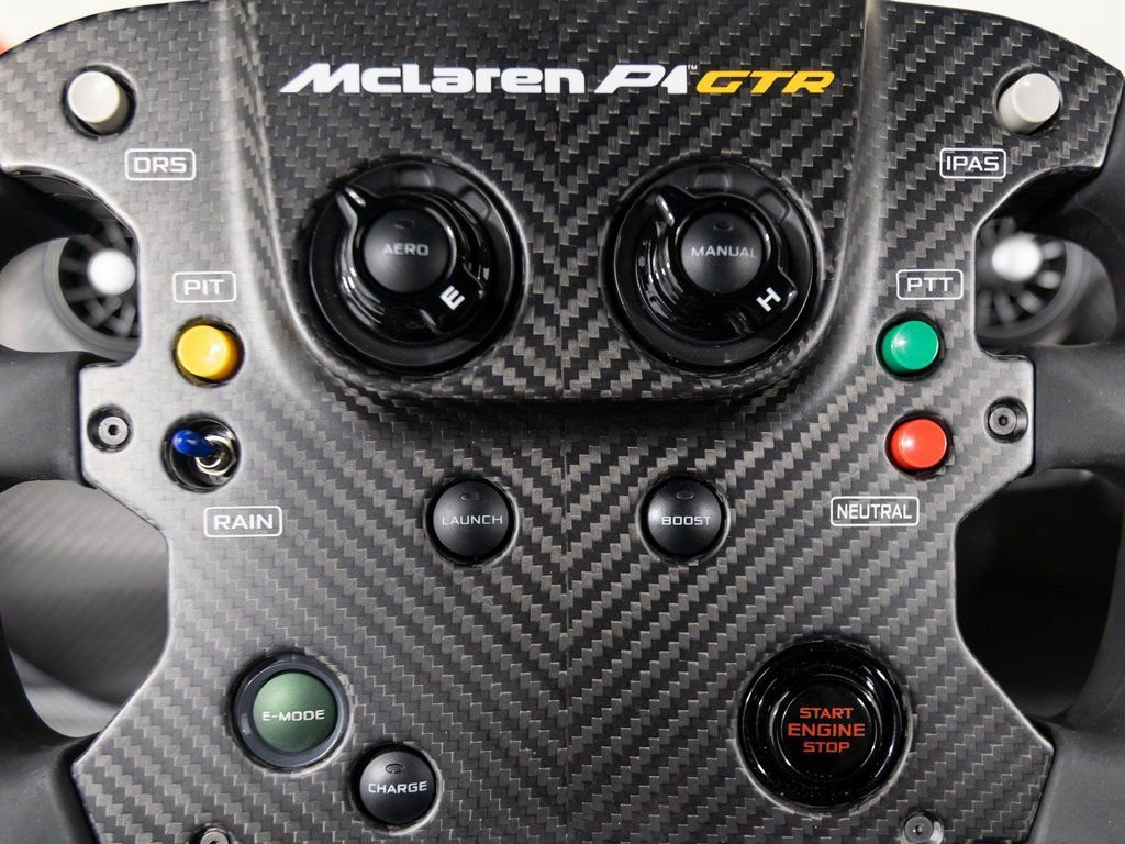 Used 2015 McLaren P1 image 30