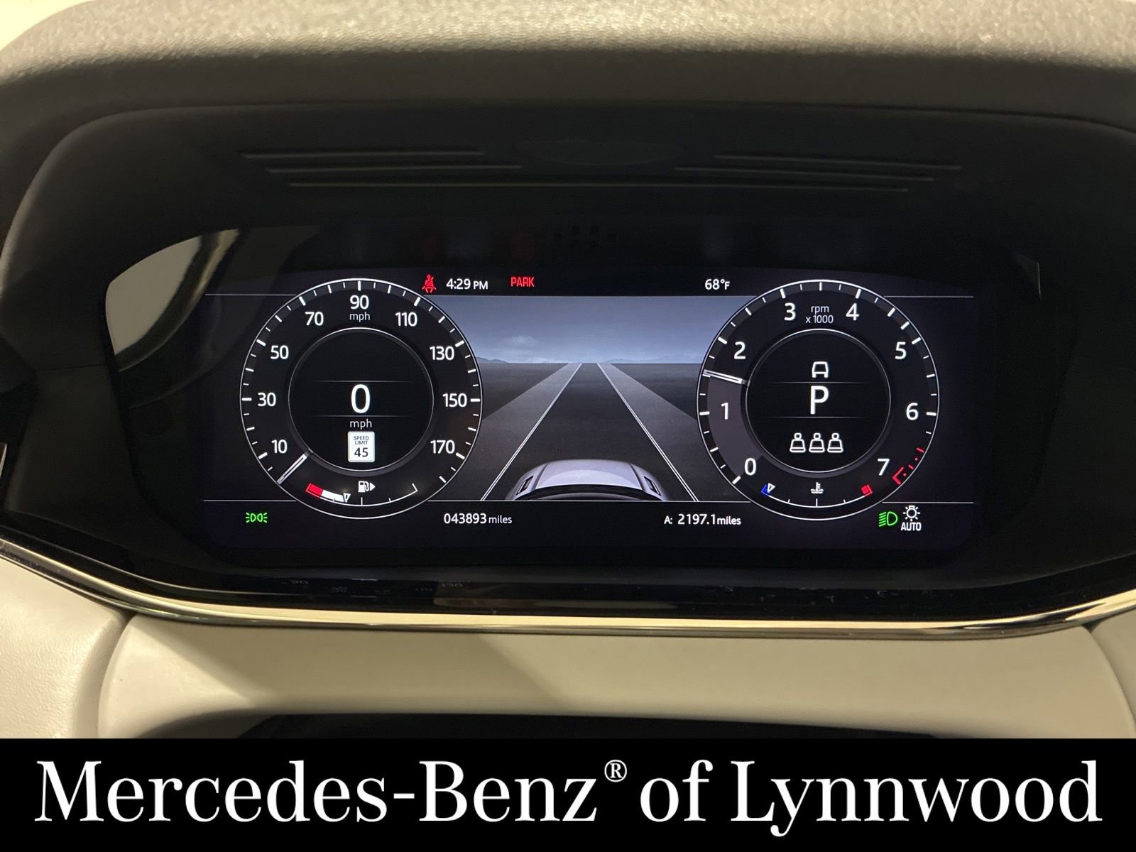 Used 2020 Land Rover Range Rover Evoque R-Dynamic HSE AWD/4WD image 16