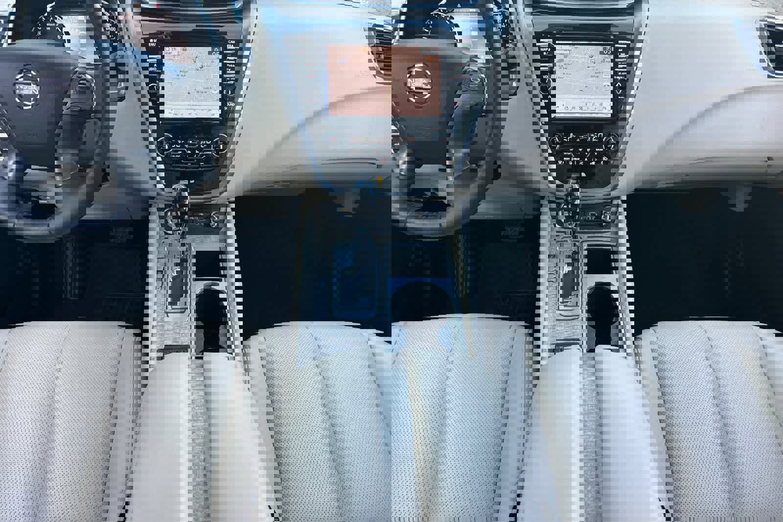 Used 2024 Nissan Murano SL image 3