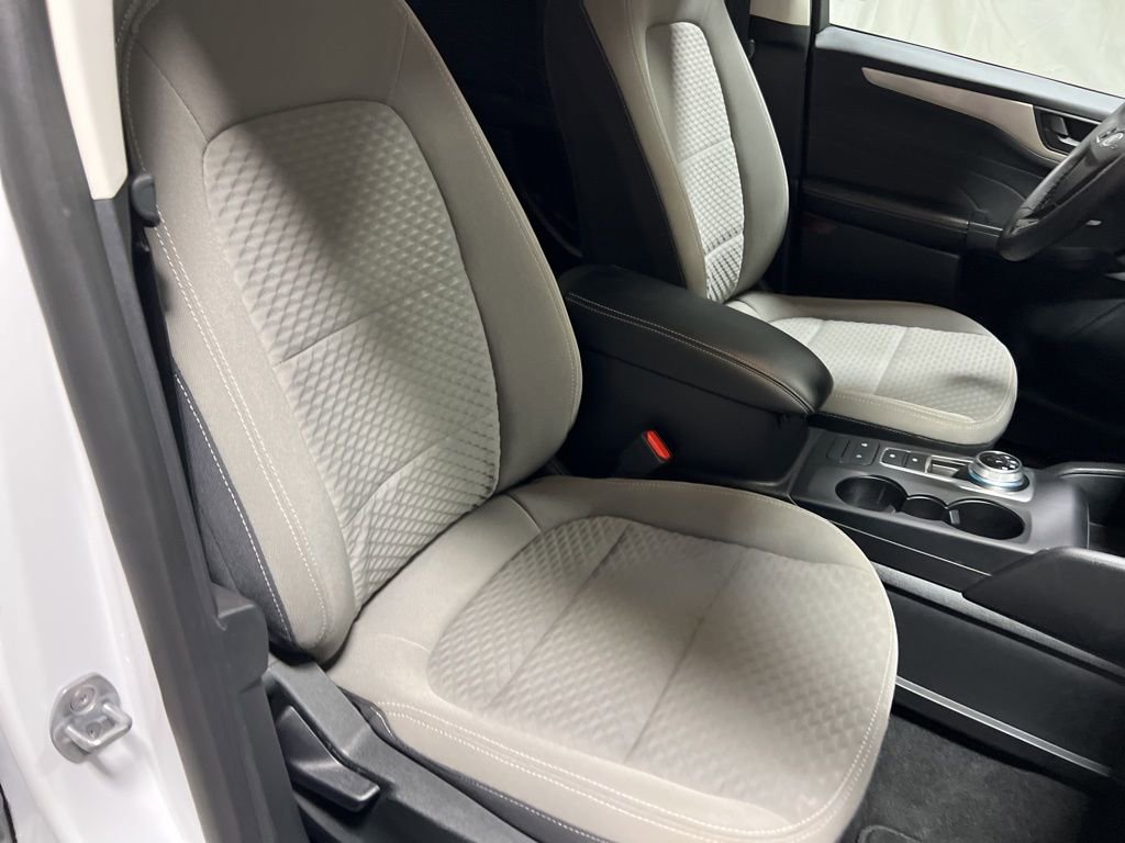 Used 2022 Ford Escape SE w/ Convenience Package image 9