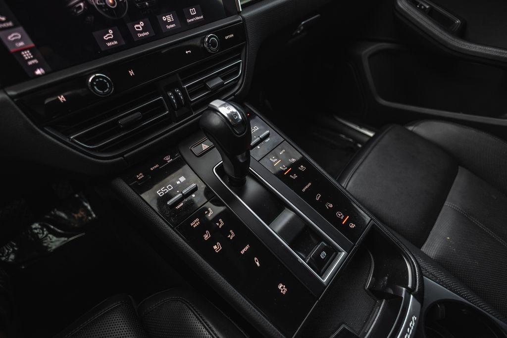 Used 2022 Porsche Macan S AWD/4WD image 19