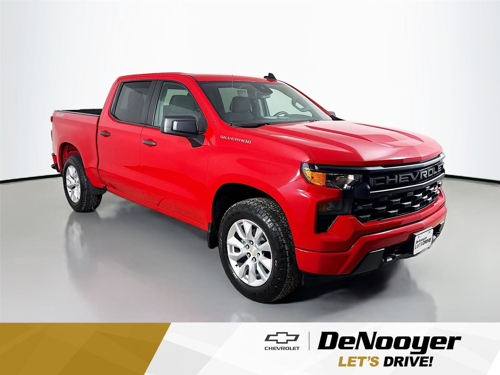 Used 2022 Chevrolet Silverado 1500 Custom image 1