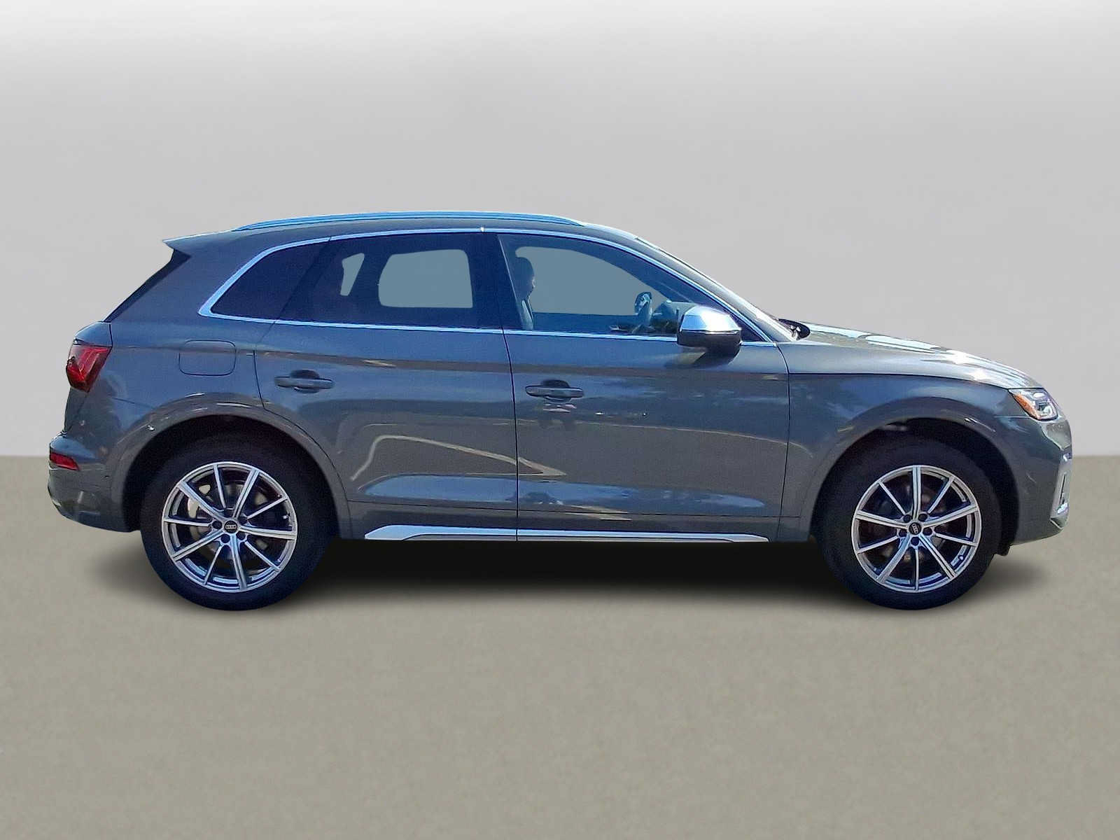Used 2023 Audi SQ5 Prestige w/ Prestige Package AWD/4WD image 32