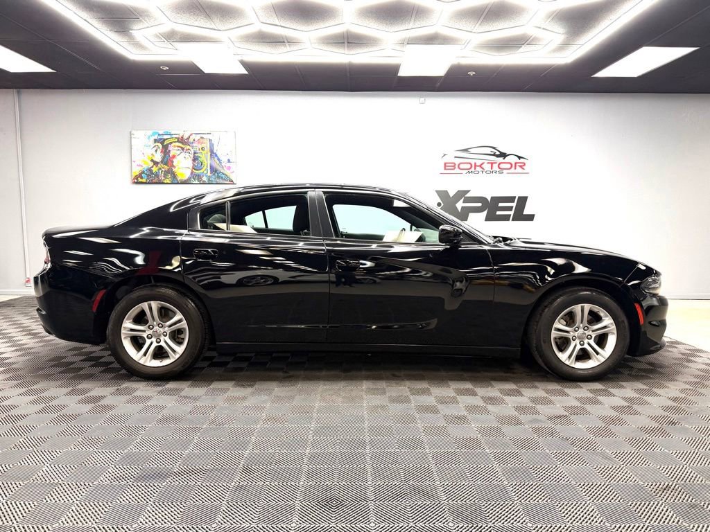 Used 2022 Dodge Charger SXT RWD image 17