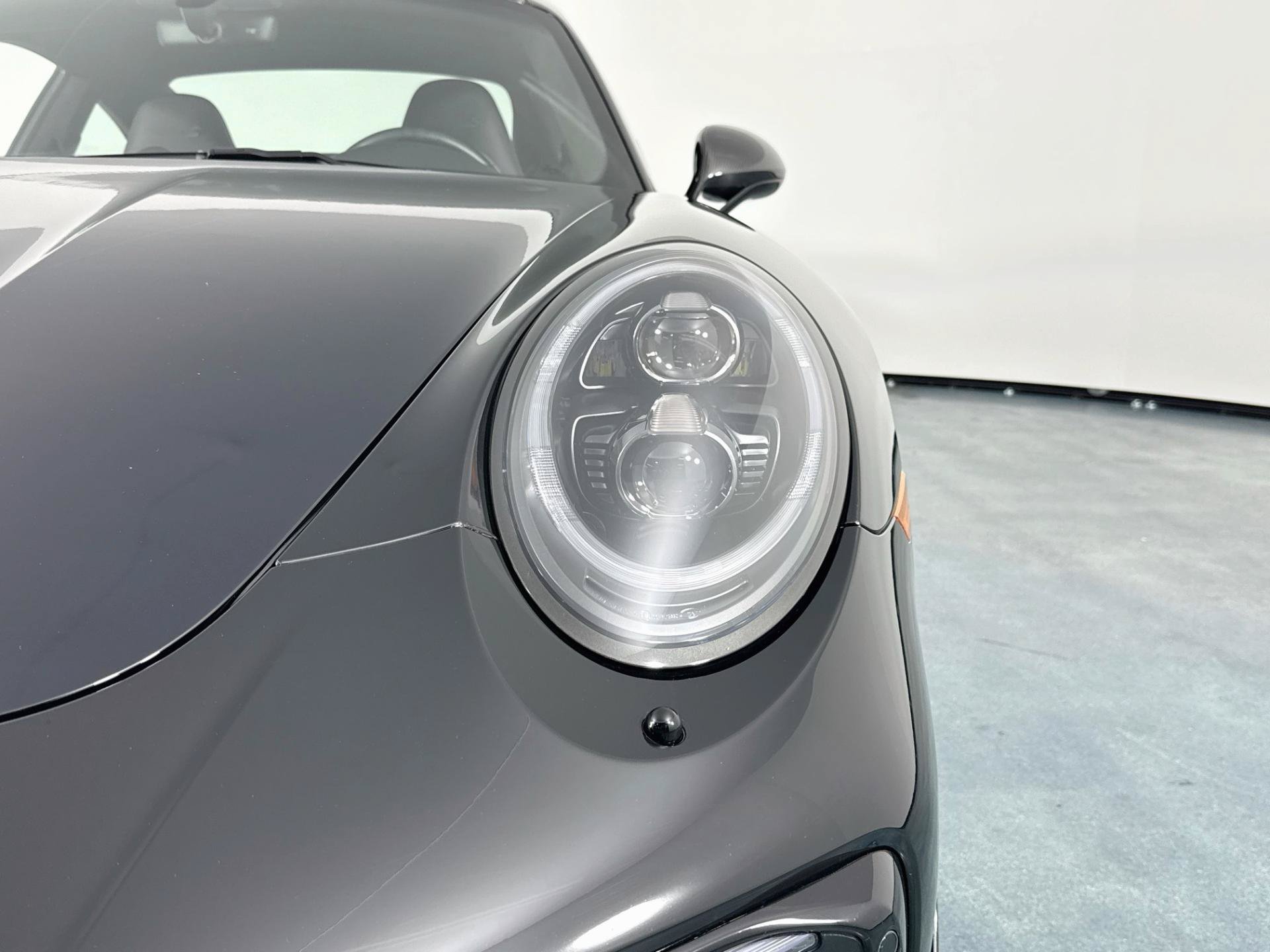 Used 2018 Porsche 911 Turbo S AWD/4WD image 71