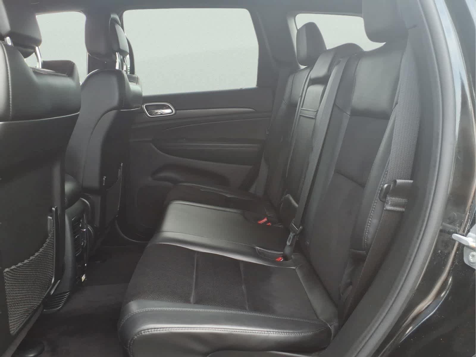 Used 2017 Jeep Grand Cherokee Altitude AWD/4WD image 29