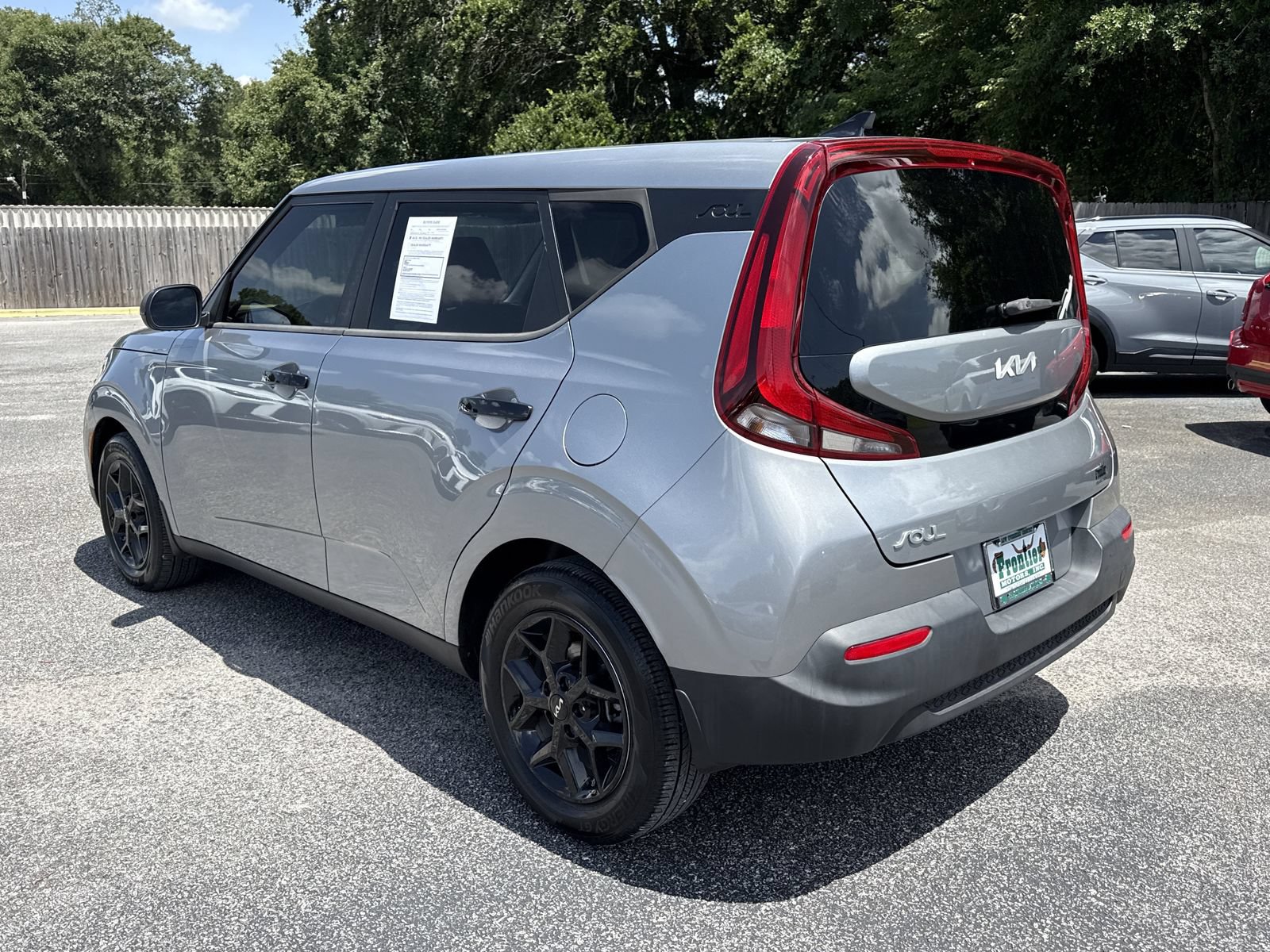 Used 2022 Kia Soul S FWD image 3