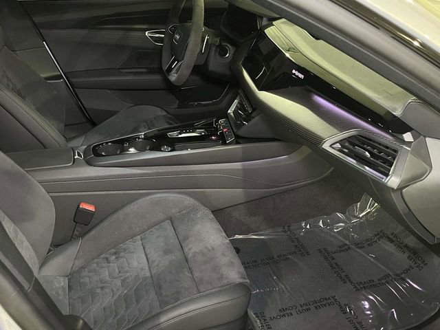 Used 2024 Audi e-tron GT Premium Plus AWD/4WD image 22