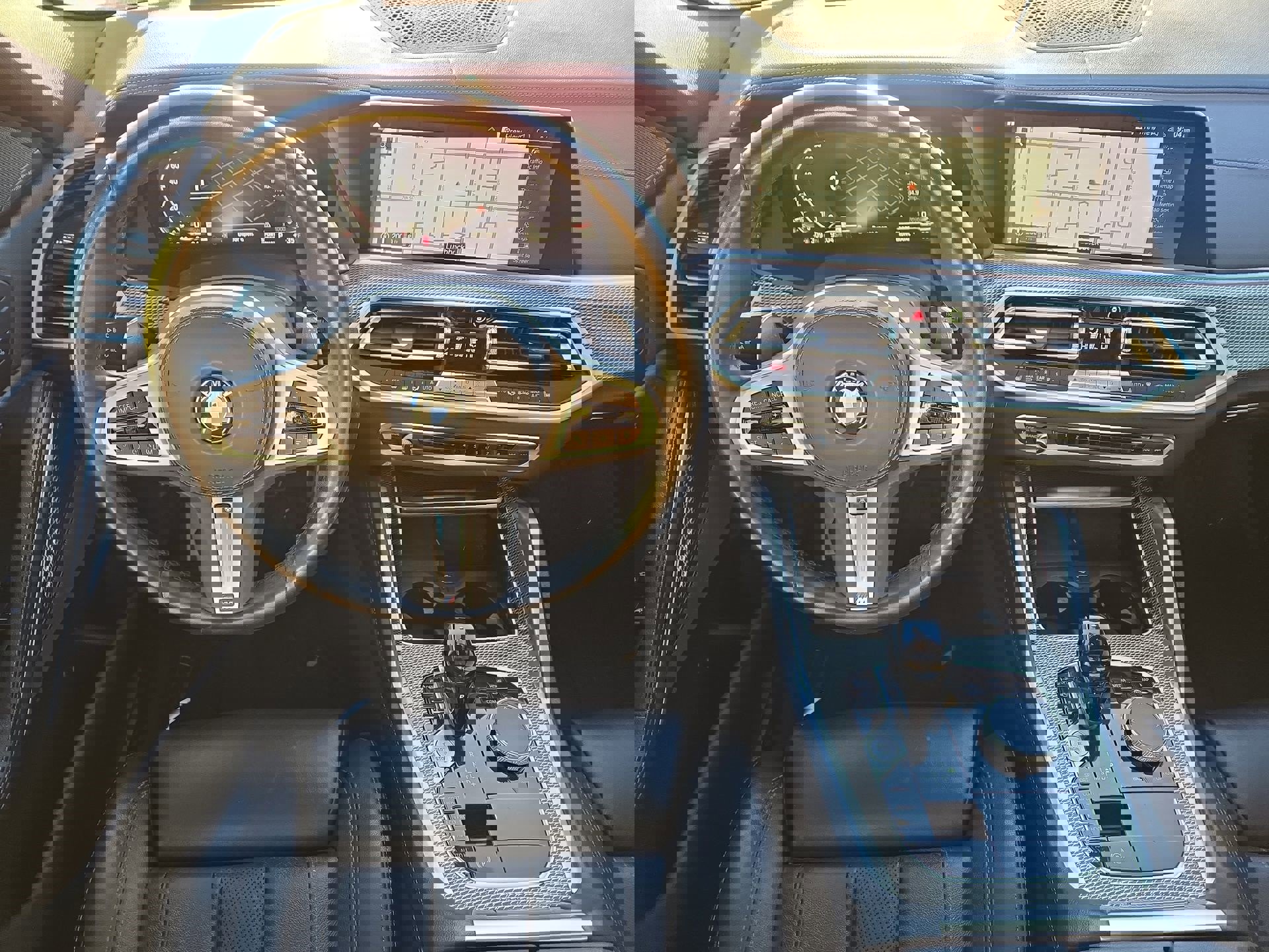 Used 2022 BMW X6 xDrive40i w/ M Sport Package image 14