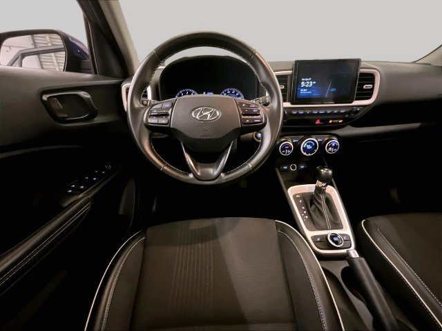 Used 2022 Hyundai Venue Limited FWD image 5
