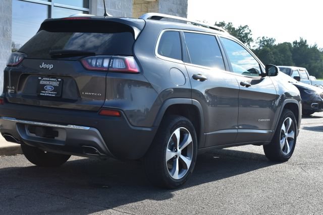 Used 2021 Jeep Cherokee Limited w/ Sun & Sound Group AWD/4WD image 16