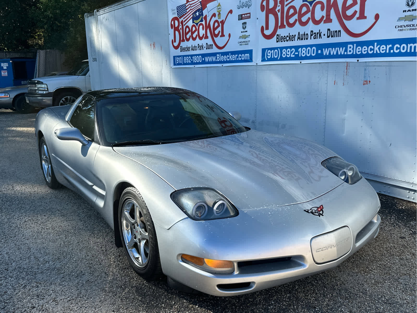 Used 2002 Chevrolet Corvette Coupe w/ Preferred Equipment Group2