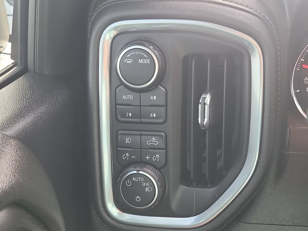 Used 2021 Chevrolet Silverado 1500 RST AWD/4WD image 30