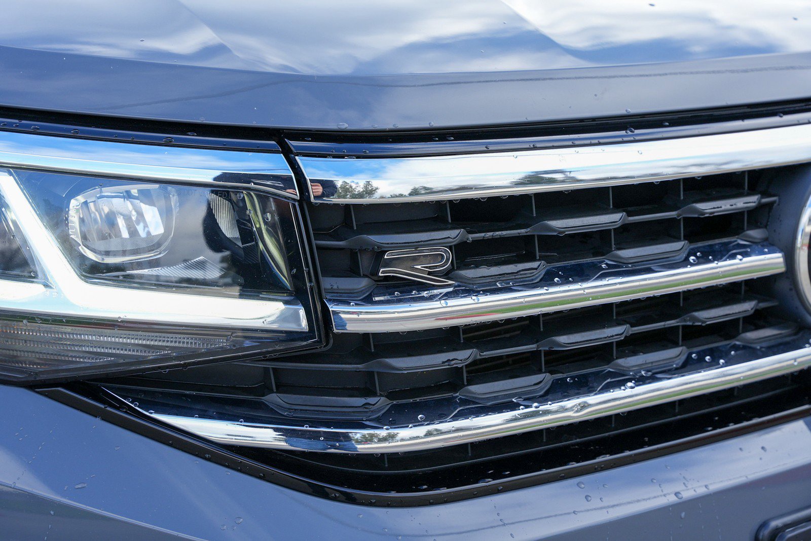 Used 2021 Volkswagen Atlas Cross Sport SEL Premium image 4