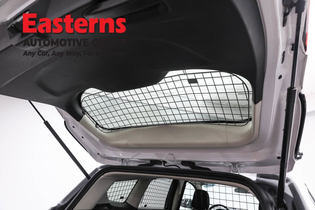 Used 2019 Ford Escape SE image 24